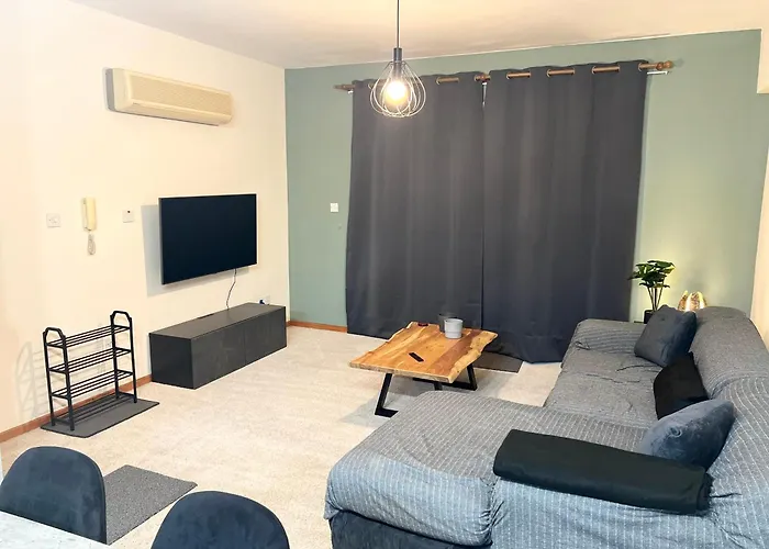 212 Apartment, A 2-Bedroom Escape
