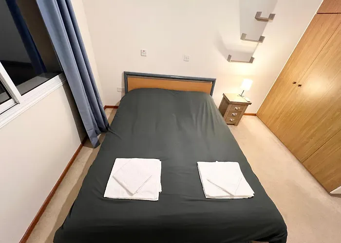 212 Apartment, A 2-Bedroom Escape