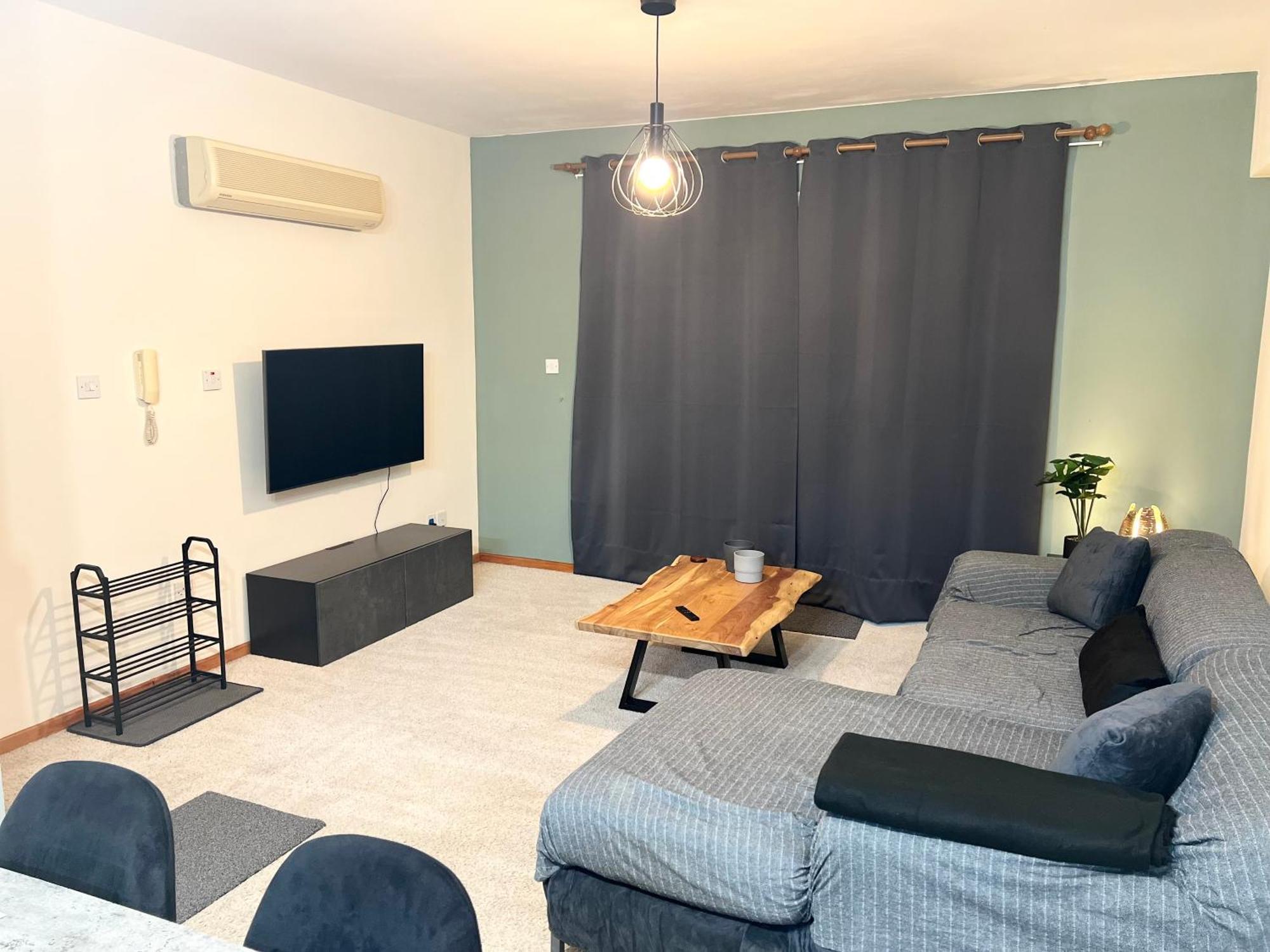 212 Apartment, A 2-bedroom Escape Pafos