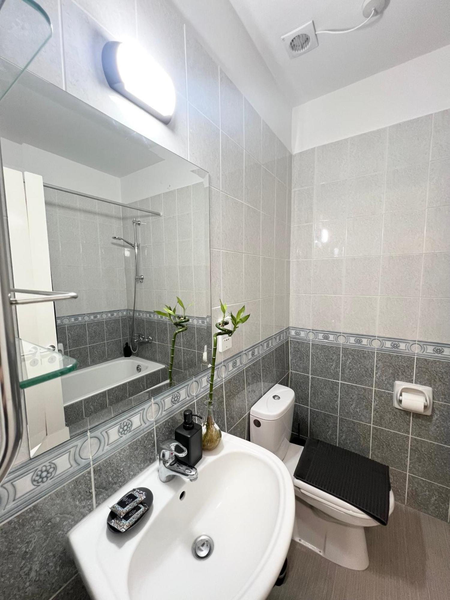 Daire 212 Apartment, A 2-bedroom Escape Pafos