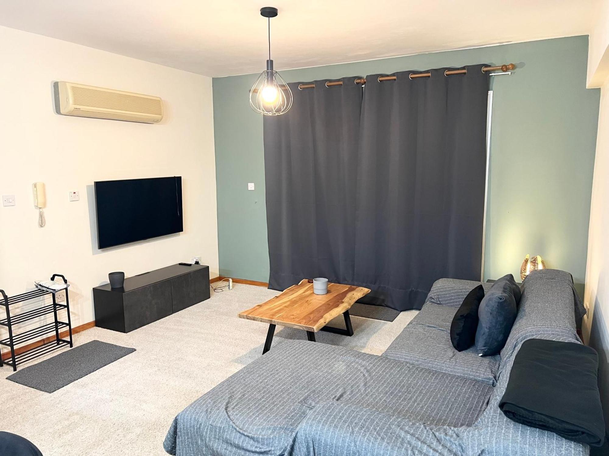 Daire 212 Apartment, A 2-bedroom Escape Pafos